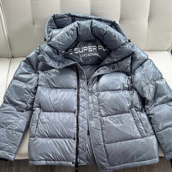 Aritzia The Super Puff Blue Gloss - Picture 2 of 3